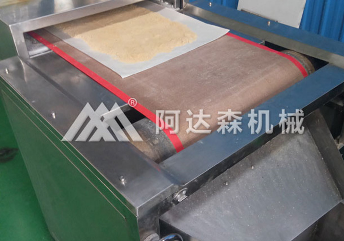 微波干燥機的特點優(yōu)勢：節(jié)能效率高、工藝先進